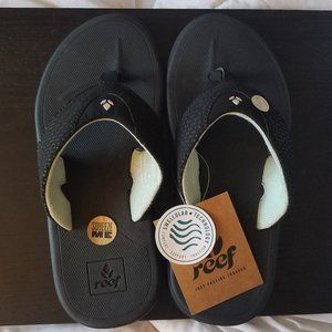 NWT Women's Reef Rover Flip Flop Sandals S…
